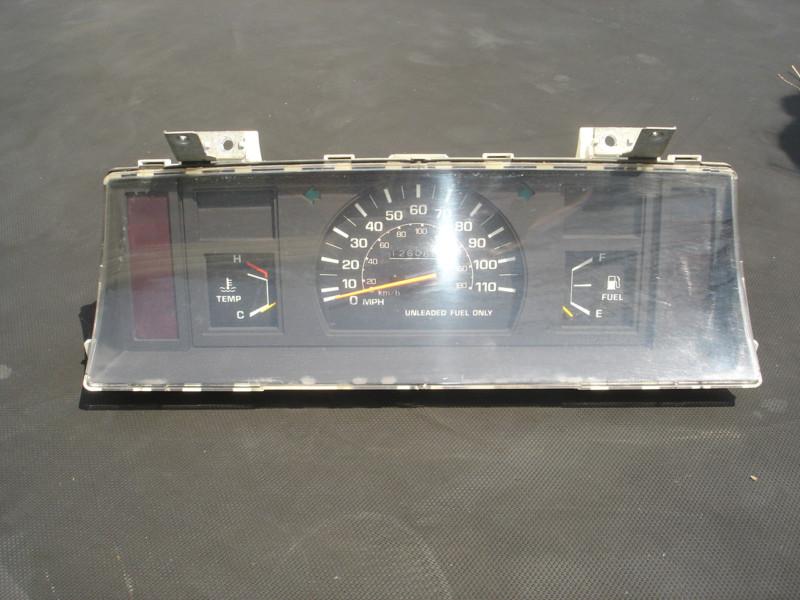 85 86 toyota 4x4 pickup instrument cluster 126061 miles (may fit others)