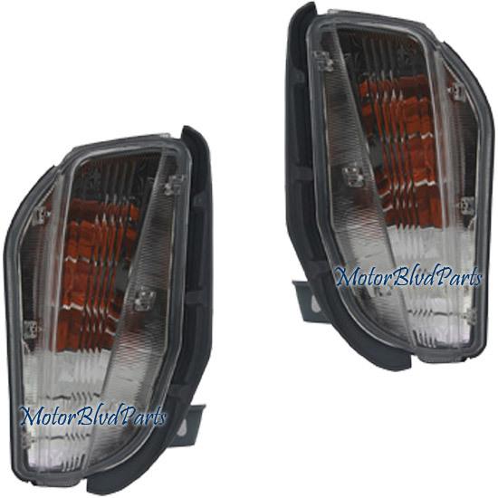 12-13 toyota prius v lower turn signal lamps lights left + right pair