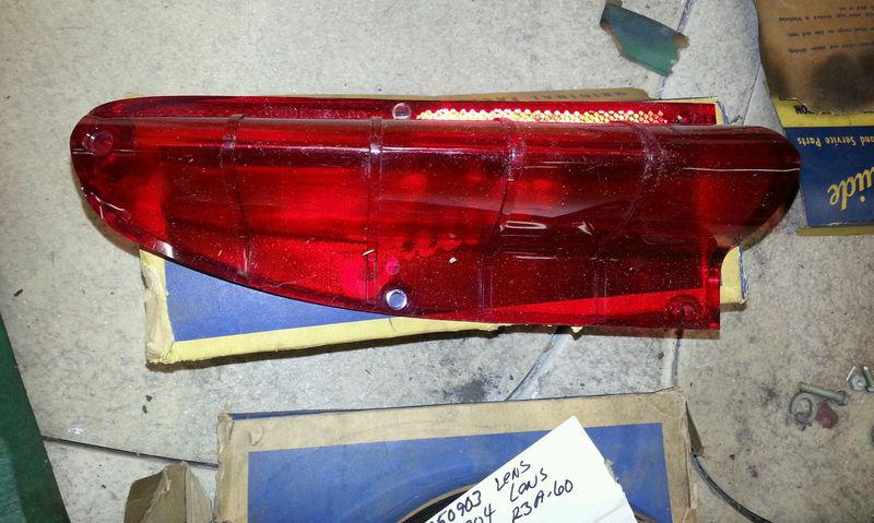 Nos 1960 oldsmobile 88 lh taillight lens 5950903 2.682 mint in box