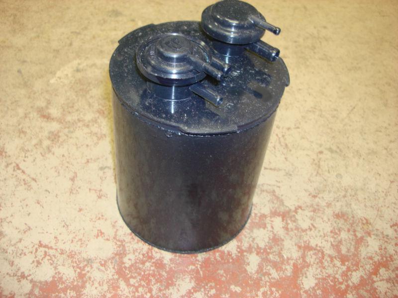 Nos delco 81-82 gm vapor canister 17064623 chevrolet 2.8l v6 215-150