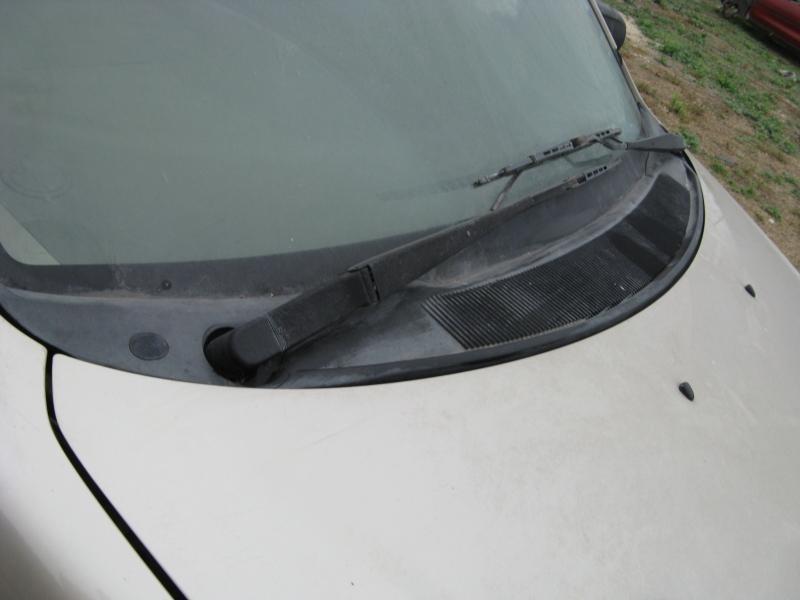 00 01 mazda mpv windshield cowl panel