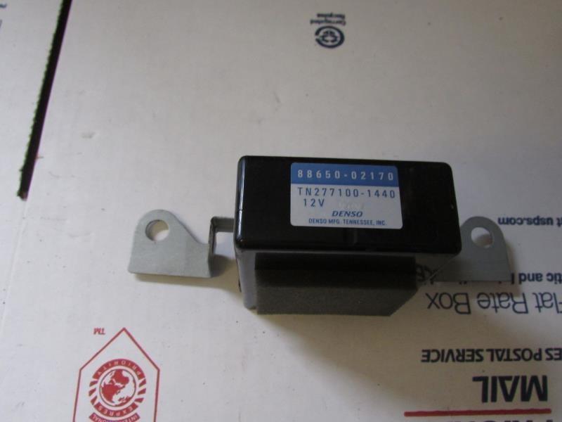 98 toyota corolla a/c heater relay module sensor computer  20239