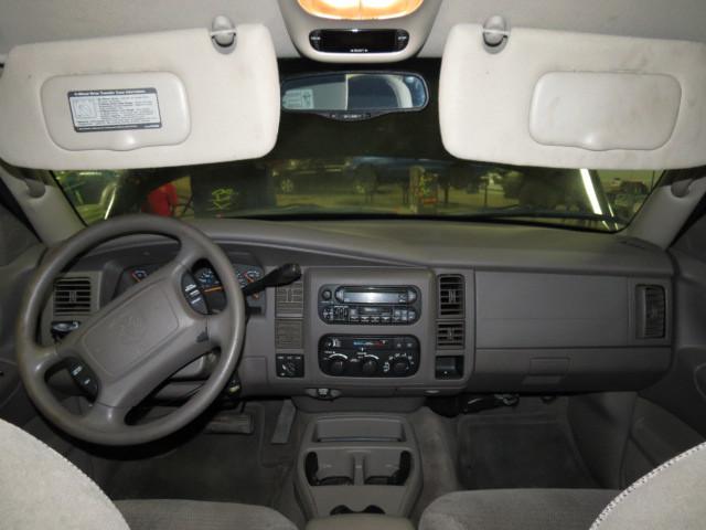 2001 dodge durango speedomter and radio trim dash bezel 2532394