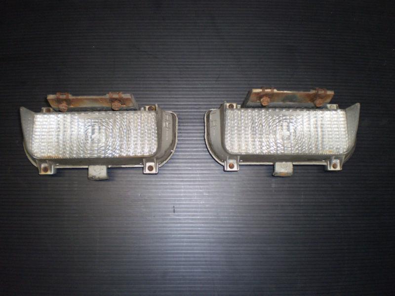 Pair front directional driving lights 71-72 buick gs skylark sport wagon