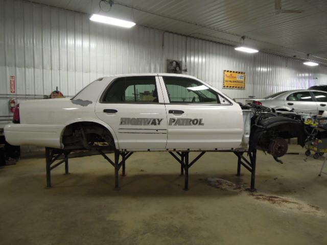 2004 ford crown victoria rear or back door right 2333414