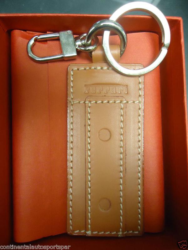 Authentic ferrari daytona style leather keychain  270005948 / 9460