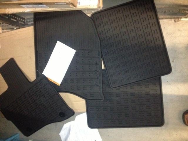 Ford all weather black rubber floor mats dg1z5413300da 2010-2014 taurus