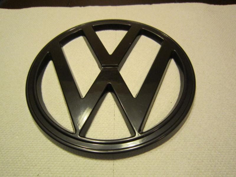 Vw volkswagen bus t2 front nose emblem black platic 73-79 7"