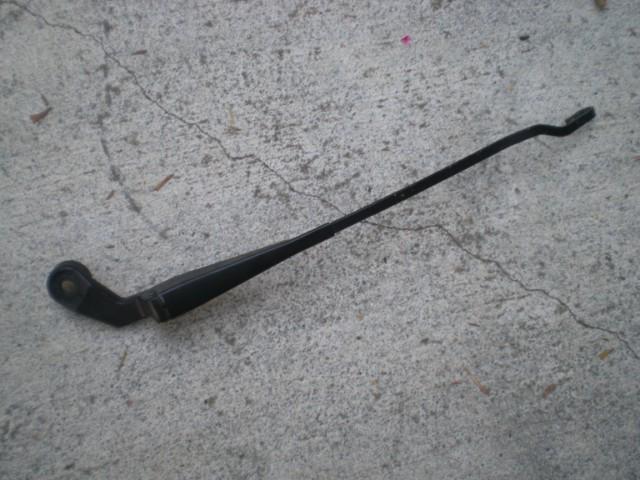 Porsche 944 windshield wiper arm 1985-88