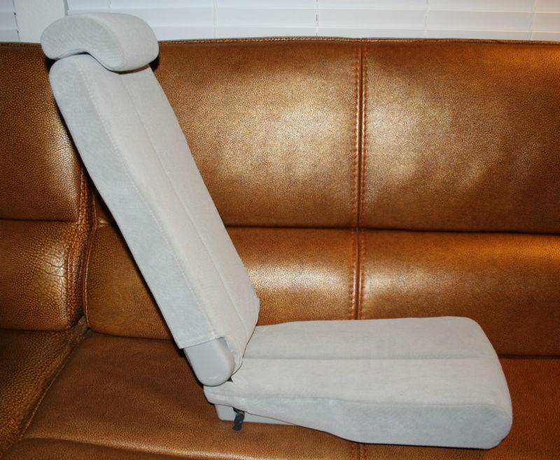 2011 -2013 toyota sienna 2nd row center jump seat gray cloth