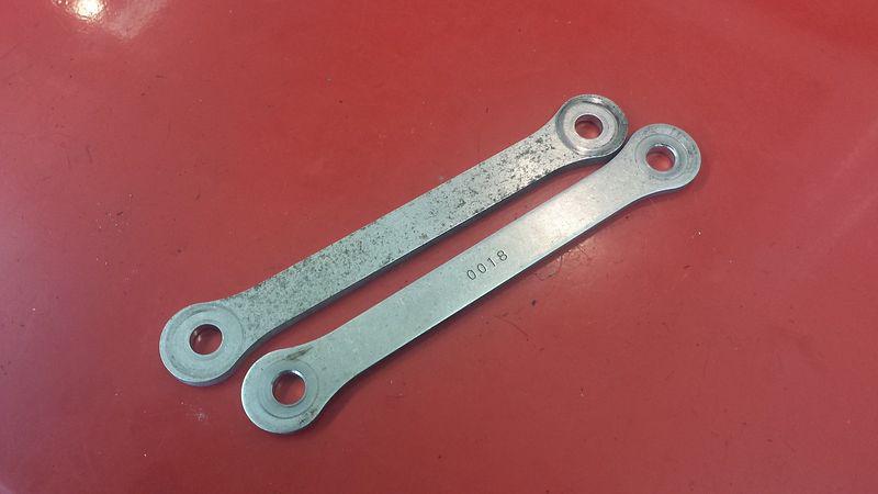 2005 kawasaki zx6r rear dog bone linkage links.