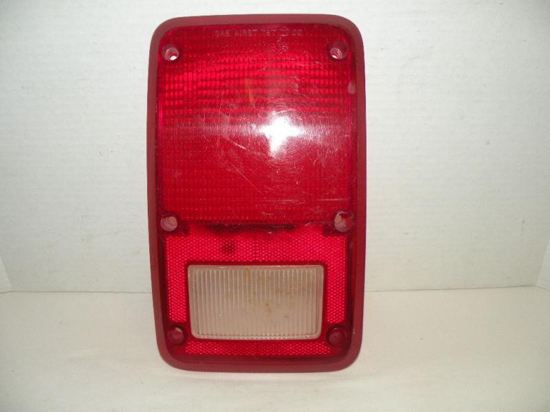 1978-1993 dodge van tail light lens    left side  oem