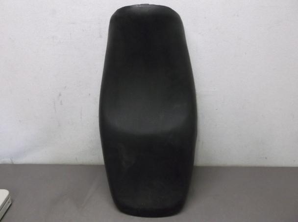 Stock seat for the 1991 kawasaki zr750 zepher