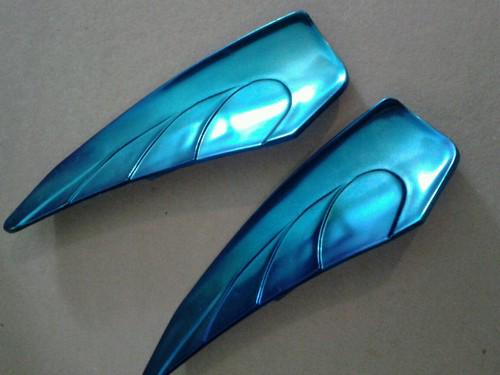 Racing wiper fins