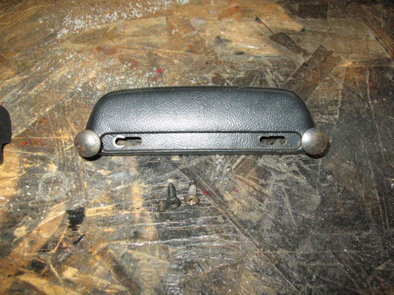 82-92 camaro firebird rear cargo roll up shade handle