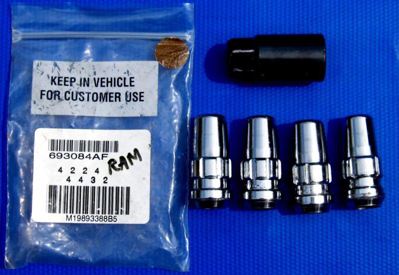 Dodge ram locking lug nuts 9/16 truck 1500 2500 3500 chrome