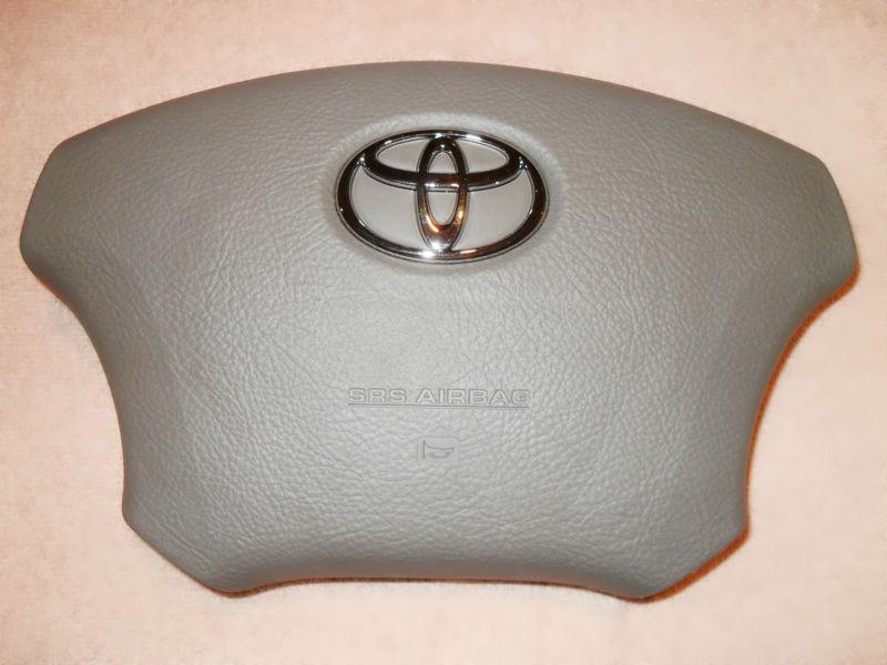 Toyota highlander driver's air bag module  part # 45130-48130-eo