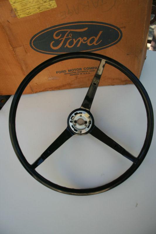 Nos mustang steering wheel 1965 1966 with box nib