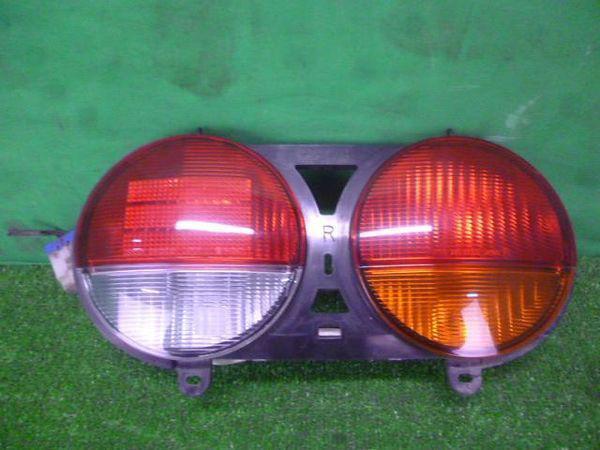 Mitsubishi town box 2000 rear right combination lamp [0915500]