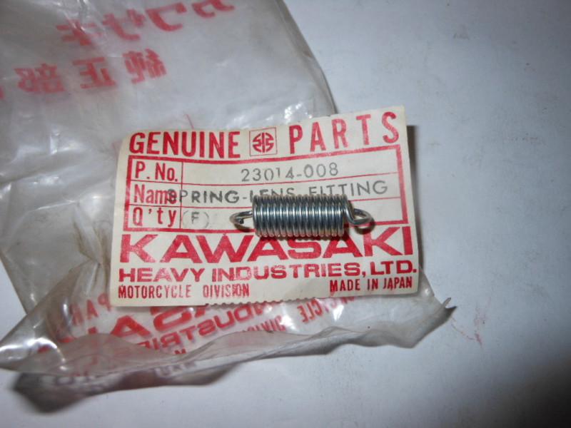 Nos kawasaki lens fitting spring mc1 g3 g4 g5 23014-008