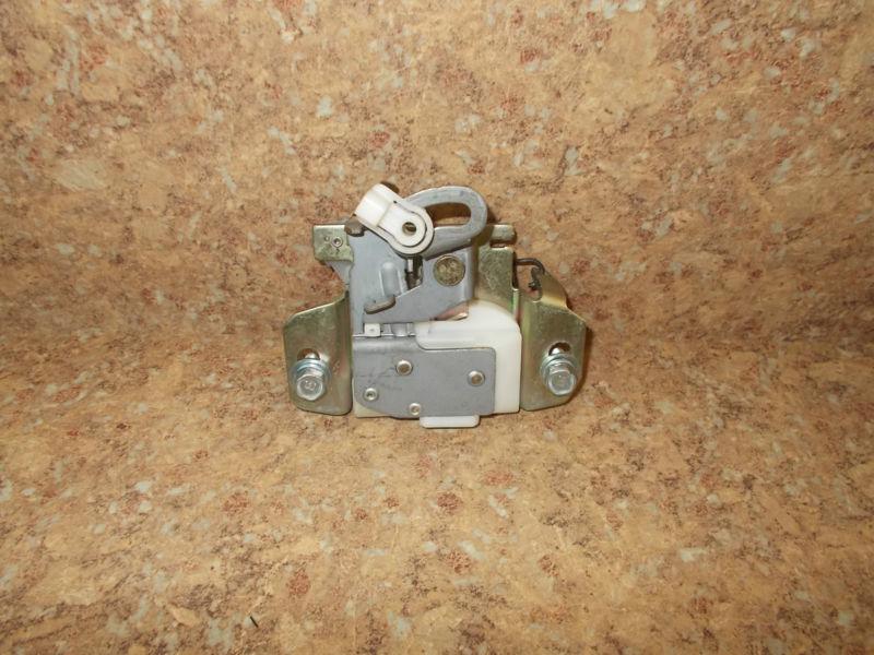 2000-2005 mitsubishi eclipse trunk hatch latch factory oem free shipping!!!