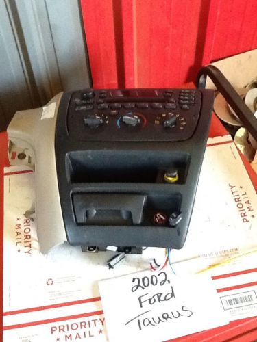 01 02 03 ford taurus ac control, radio panel oem