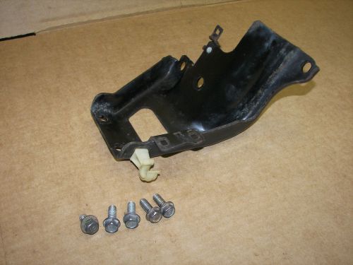 94-01 acura integra ls intake manifold support bracket with mounting bolts oem