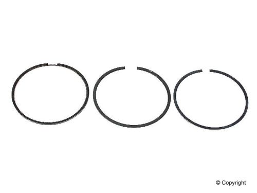 Goetze engine piston ring set 061 54020 292 piston rings