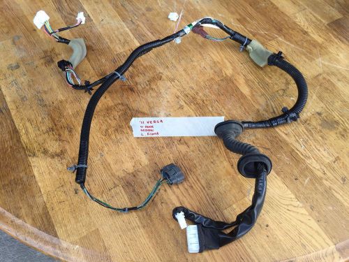 08 09 10 11 nissan versa 4-door sedan oem left front door wire harness