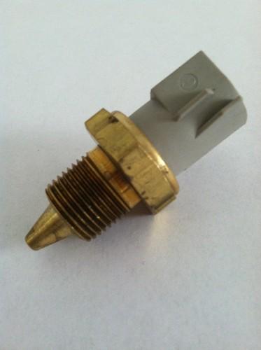 Delphi ts10001 coolant temperature sensor brand new