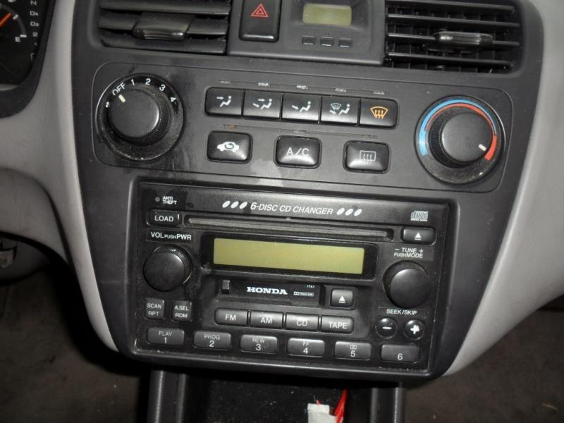 Radio/stereo for 01 02 honda accord ~ am-fm-6 cd-cass sdn 4 dr