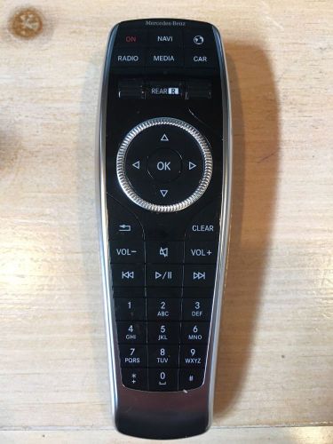 Oem mercedes benz dvd remote control a2228206089