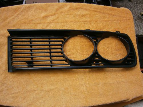 Bmw e12 front grill left side