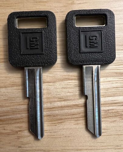 2 pack - gm logo factory original &#034;c&#034; ignition key blanks uncut 594032 b50-p