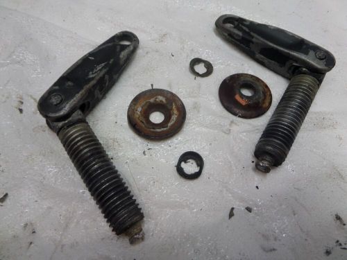 1968 johnson fd22m 20hp (2) clamp screw assy 377311 motor outboard evinrude