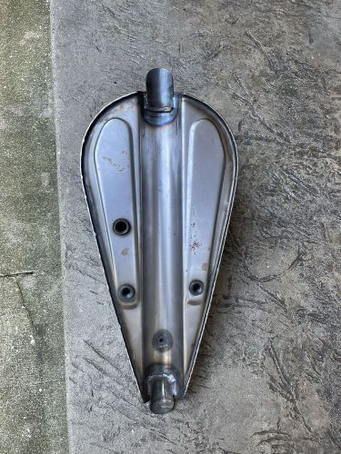 V-twin - mini sportster 2.5 gallon gas tank