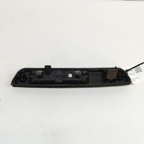 Volvo xc40 t4 rear tailgate handle 32131920 2023 26246221-