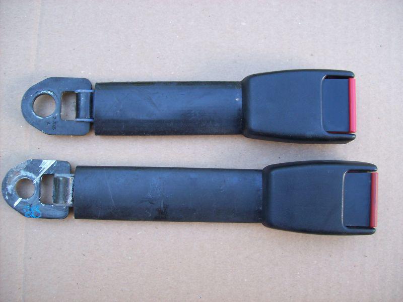 Porsche 911 964 993 928 968 944 turbo s2 - pair of front seat belt receivers '