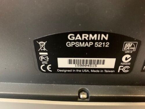 Garmin gpsmap 5212 with cover and power cable see photos