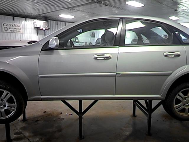 2006 suzuki forenza front door left