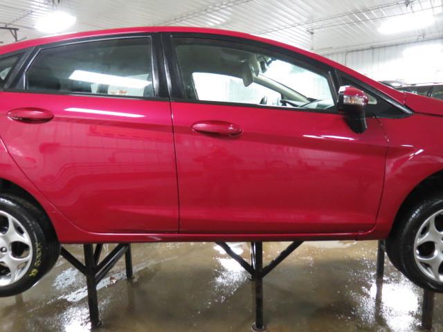 2011 ford fiesta 16803 miles front door right