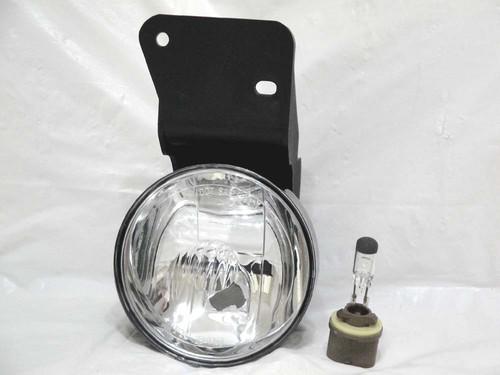 Pontiac 99-05 grand am driving fog light lamp r h passenger side w/bulb new