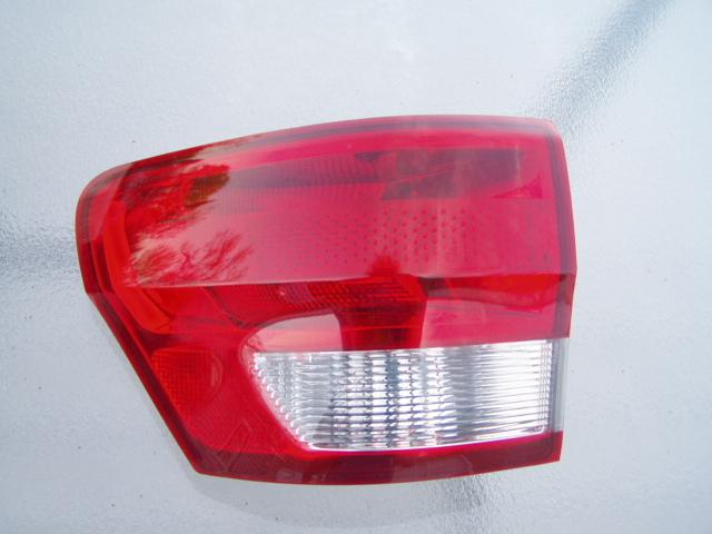 2011 2012 2013 11 12 13 grand cherokee left taillight oem  drivers tail light