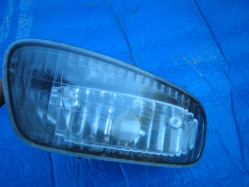 2001-2006 lexus es300  fog light lamp oem