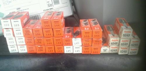 Autolite 103, 106, 144, 145, 666, 605, 5245 spark plug