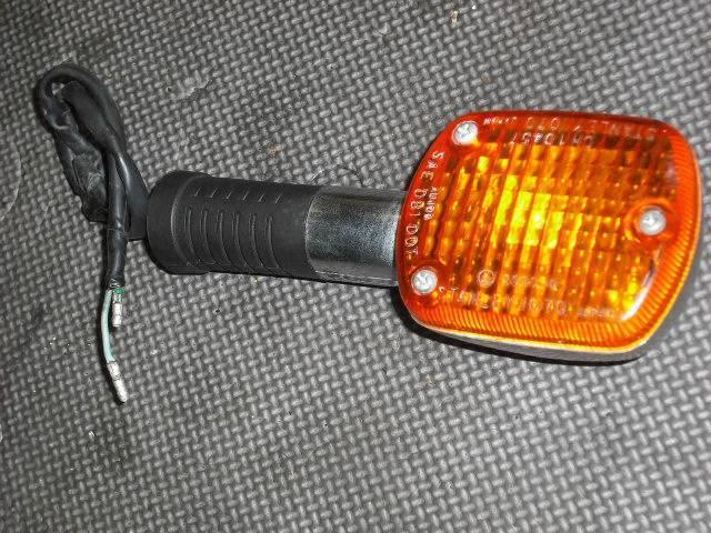 Honda v65 magna vf1100c right rear signal blinker light lamp *free shipping*