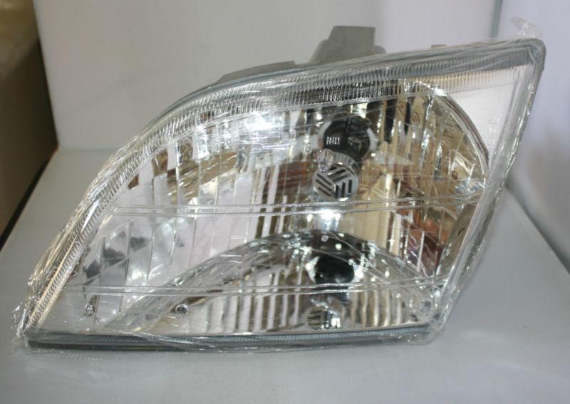 Head light capsule, only gm, left side, venture 2011 new part # 16530509