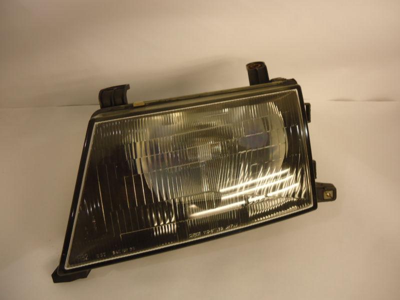 1999 mitsubishi montero sport left side head light