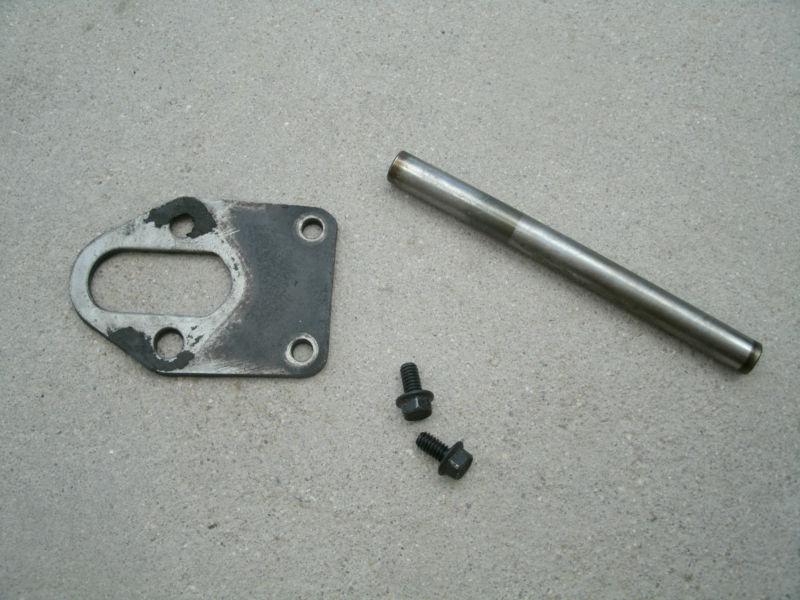 1982-1992 camaro 5.0l 305 v8 fuel pump bracket and rod -  oem