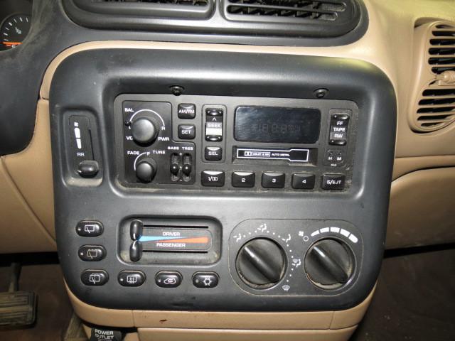 2000 dodge caravan radio trim dash bezel 2575094